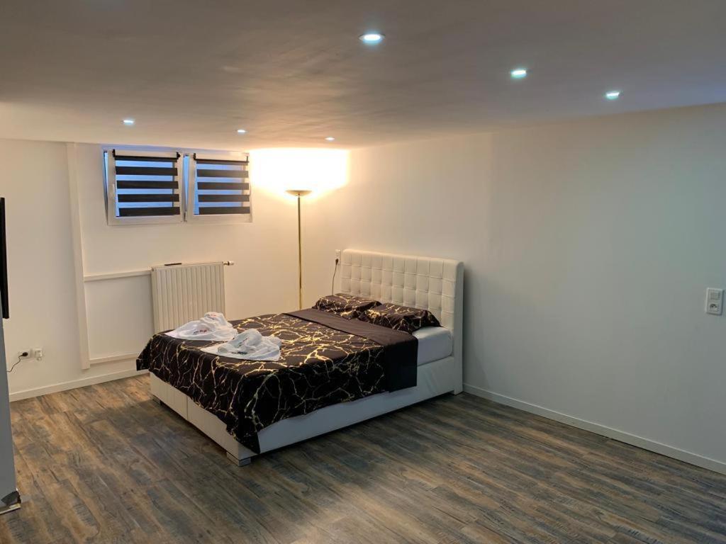 Studio 45M2 Tres Calme Village-Neuf Exterior foto